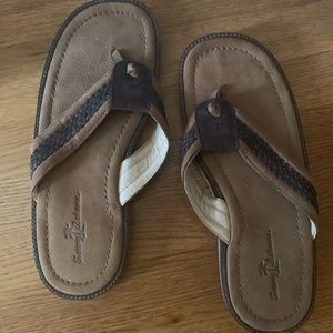 Tommy Bahama Leather Flip Flops